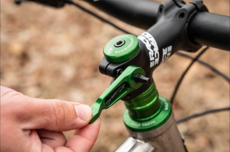 Wolf Tooth Axle Handle Multi-tool - Image 3